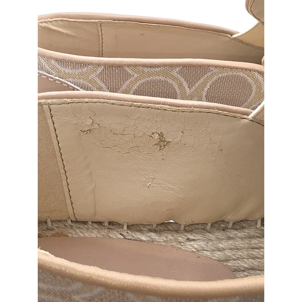 Nine West Womens Espadrille‎ Slip On Flats Beige Gold Logo Print Size 9